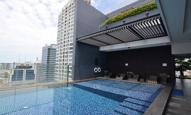 2 Bedroom Condo for sale at Life At Sathorn 10