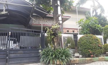 Jual Rumah Cantik Siap Huni di Jalan Rungkut Barata Kota Surabaya