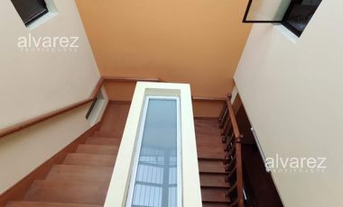 Casa  10 Ambientes Venta Caseros Ideal 2 Familias