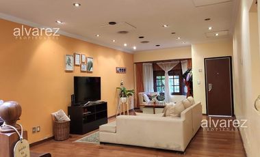 Casa  10 Ambientes Venta Caseros Ideal 2 Familias