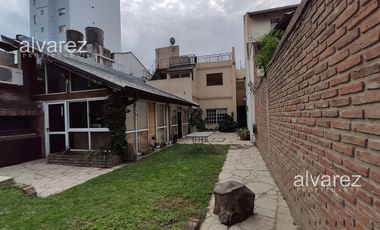 Casa  10 Ambientes Venta Caseros Ideal 2 Familias