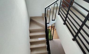 Rumah cantik BIG SALE 800JTAN DI SAYANG JATINANGOR DKT UNPAD DAN TOL