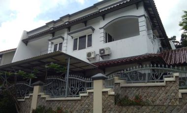 Rumah dijual disewakan Puri Widya Kencana Surabaya Barat