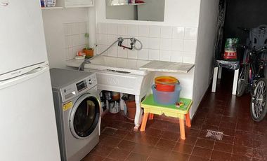 Impecable casa de categoría  reciclada a nuevo de 3 dormitorios en Olivos