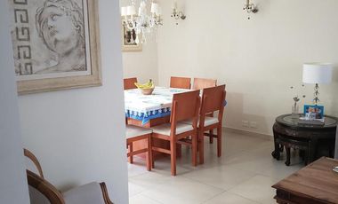 Impecable casa de categoría  reciclada a nuevo de 3 dormitorios en Olivos
