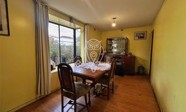 Casa en venta de 5 dorm. en Ñuñoa para inversión o vivir