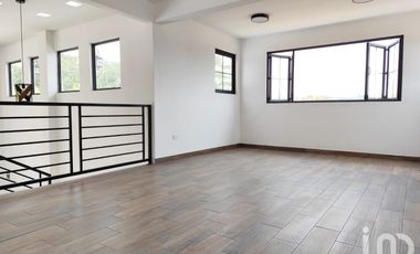 Casa Campestre en Venta, Las Minas, Coatepec, Veracruz.