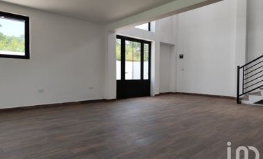 Casa Campestre en Venta, Las Minas, Coatepec, Veracruz.