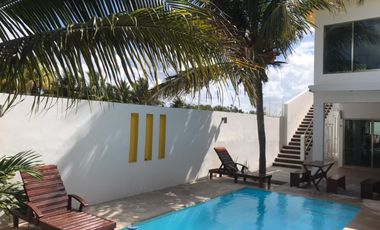 Casa en renta en Telchac puerto con alberca/ 3 habitaciones