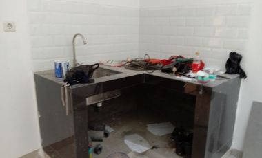 Rumah baru mewah 2..5 lantai cigadung Dago dekat jalan shm
