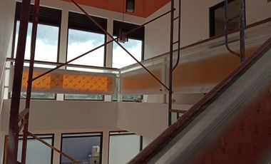 Rumah baru mewah 2..5 lantai cigadung Dago dekat jalan shm