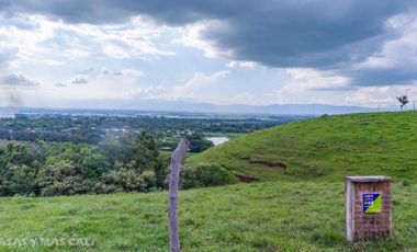 EN CONDOMINIO LAGOS DE MARACAIBO SE VENDE LOTE. Cod V5662
