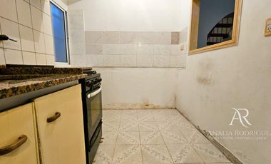 ALQUILER – DEPARTAMENTO TIPO PH 4 AMBIENTES – SIN EXPENSAS – VILLA ADELINA