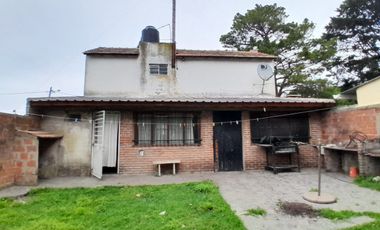 CHALET EN VENTA. BARRIO DOS DE ABRIL