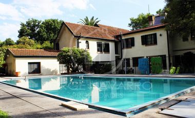 Único Chalet Estilo Ingles - San Andres - General San Martín