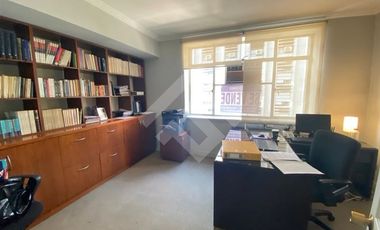 Oficina en Arriendo en Huérfanos/ Bandera