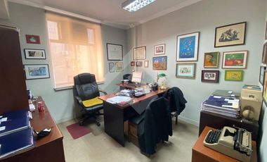 Oficina en Arriendo en Huérfanos/ Bandera