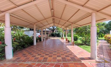 casalote en venta en via portico. Cod V29428