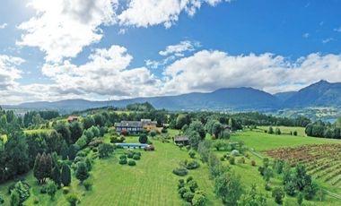 Casa con hermosa vista y acceso al Lago Ranco