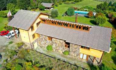 Casa con hermosa vista y acceso al Lago Ranco