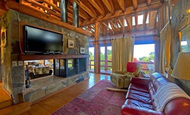 Casa con hermosa vista y acceso al Lago Ranco