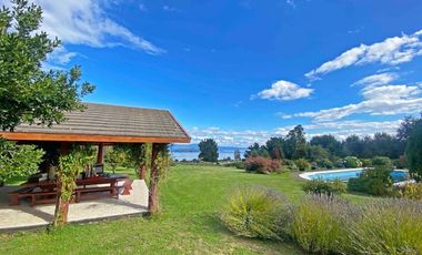 Casa con hermosa vista y acceso al Lago Ranco