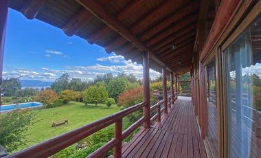 Casa con hermosa vista y acceso al Lago Ranco