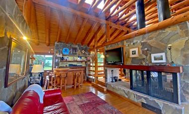 Casa con hermosa vista y acceso al Lago Ranco