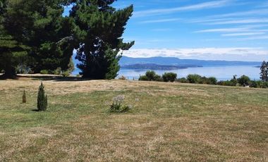 Casa con hermosa vista y acceso al Lago Ranco