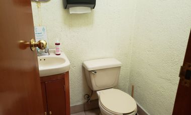 EDIFICIO/OFICINAS  EN VENTA EN COLONIA MODERNA