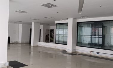 edificio en arriendo en chico norte iii. Cod A51772