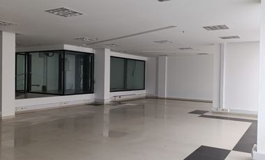 edificio en arriendo en chico norte iii. Cod A51772