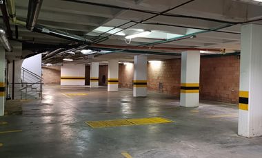 edificio en arriendo en chico norte iii. Cod A51772