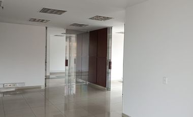 edificio en arriendo en chico norte iii. Cod A51772