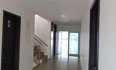 edificio en arriendo en chico norte iii. Cod A51772