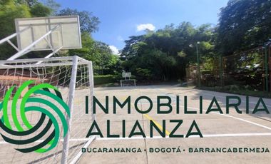 casa en venta en brisas de guatiguara i. Cod V61867