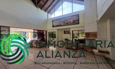 casa en venta en brisas de guatiguara i. Cod V61867