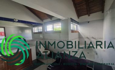 casa en venta en brisas de guatiguara i. Cod V61867