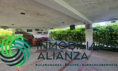 casa en venta en brisas de guatiguara i. Cod V61867
