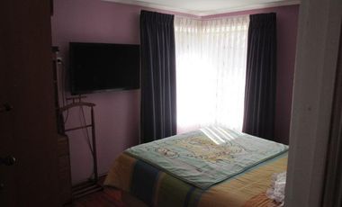 Linda Casa De 2 Pisos En Sitio¡¡ A Pasos Del Centro De La Comuna De Curacavi.