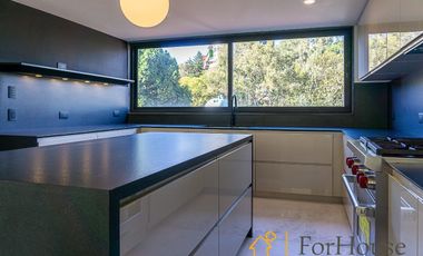 Venta de casa en Bosque de las Lomas