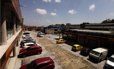 LOCAL EN ALQUILER EN PLANTA BAJA PLAZA PREMIER