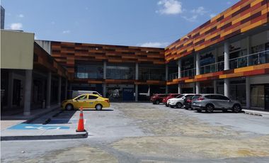LOCAL EN ALQUILER EN PLANTA BAJA PLAZA PREMIER