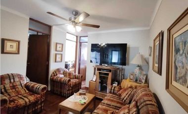 SE VENDE HERMOSA CASA EN PLENA AVENIDA BOLOGNESI