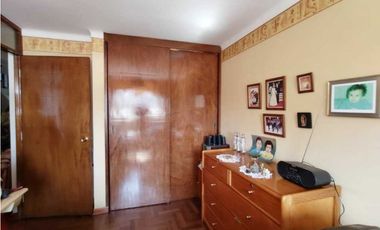 SE VENDE HERMOSA CASA EN PLENA AVENIDA BOLOGNESI