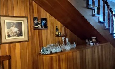 SE VENDE HERMOSA CASA EN PLENA AVENIDA BOLOGNESI