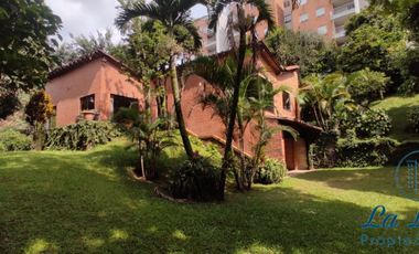 Casa en Arriendo Ubicado en Medellín Codigo 9457