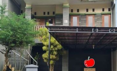 Rumah Cantik Lux ala Villa Siap Huni di Jalan Kolonel Masturi Cimahi Utara
