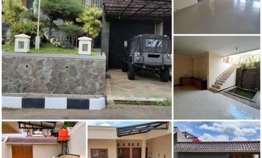 Rumah Cantik Lux ala Villa Siap Huni di Jalan Kolonel Masturi Cimahi Utara