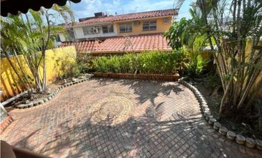 Se Vende Expectacular casa en Altos de Panamá